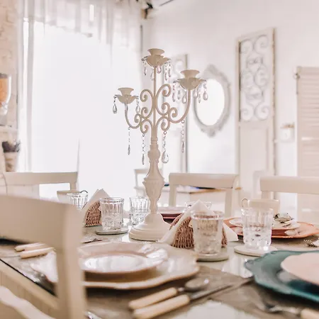 Bed & Breakfast Romantic Dreams 4*