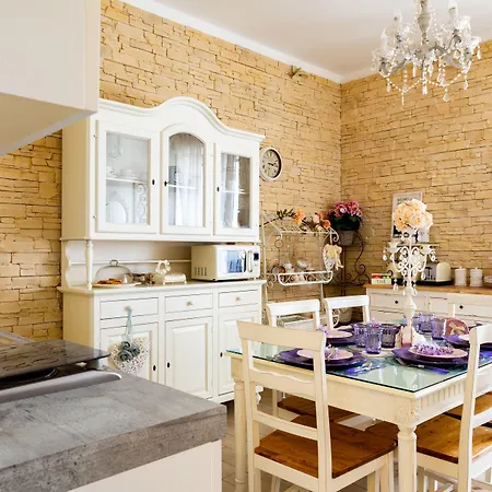 Romantic Dreams Bed & Breakfast