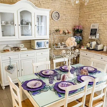 Bed & Breakfast Romantic Dreams